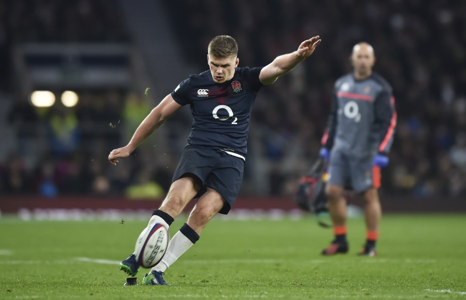  Owen Farrell kicked a number of vital kicks to keep England ahead