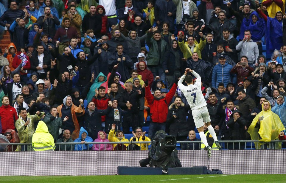  Cristiano Ronaldo scored twice as Real Madrid moved seven points clear