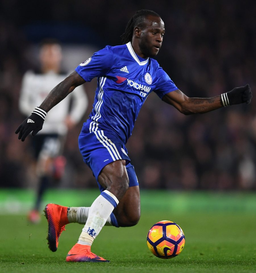  Chelsea plan on opening contract talks with Victor Moses amid Barcelona interest