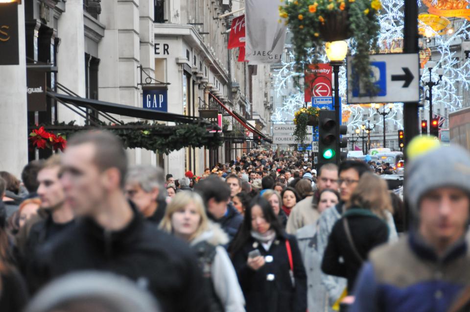  Threat... Crowds of Christmas shoppers on Regent Street