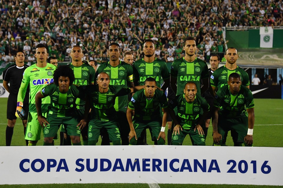 Chapecoense could be awarded the South American Cup after tragic plane crash