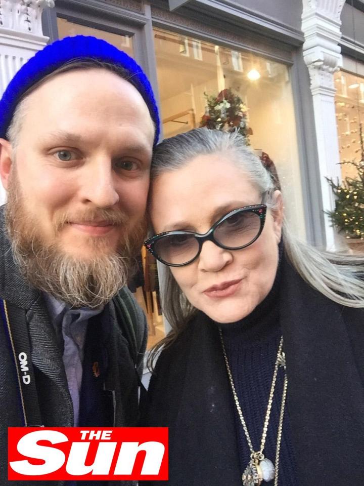  Carrie Fisher was last pictured in London with fan  Jonny Kennedy just one day before suffering a heart attack on a plane