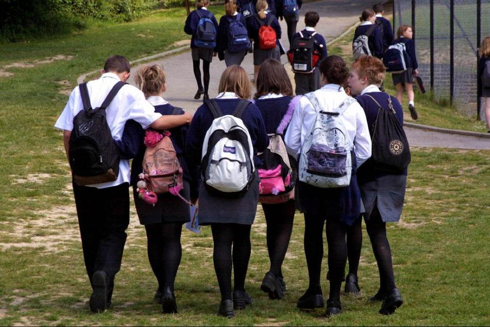  Poor white kids are less likely to reach university according to new damning report