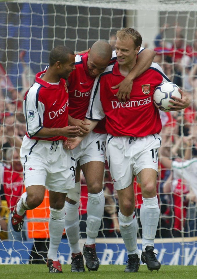 Arsenal won 13 straight games after a 4-3 win against Everton in 2003