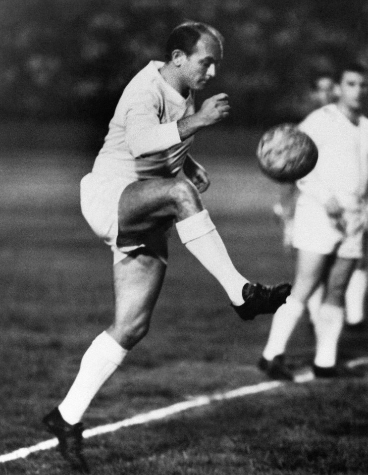 Alfredo Di Stefano was the original 'complete' footballer during his career