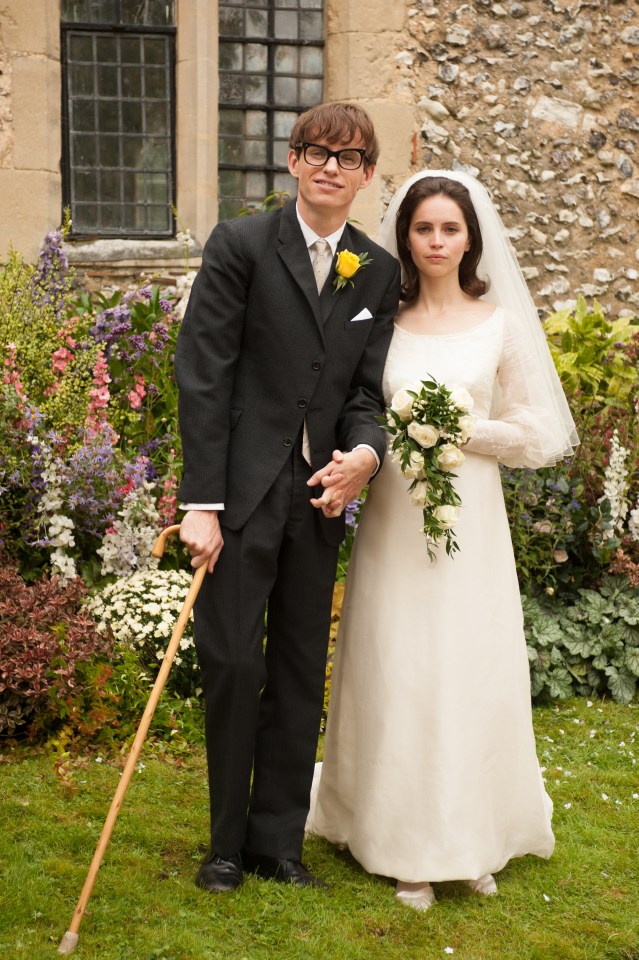  Felicity as Jane Hawking with Eddie Redmayne as Stephen in The Theory Of Everything