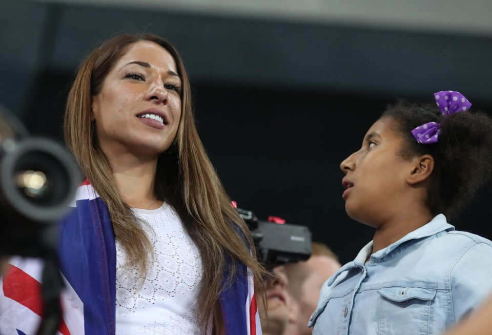 Mo Farah’s wife supporting him at the the Rio Olympics