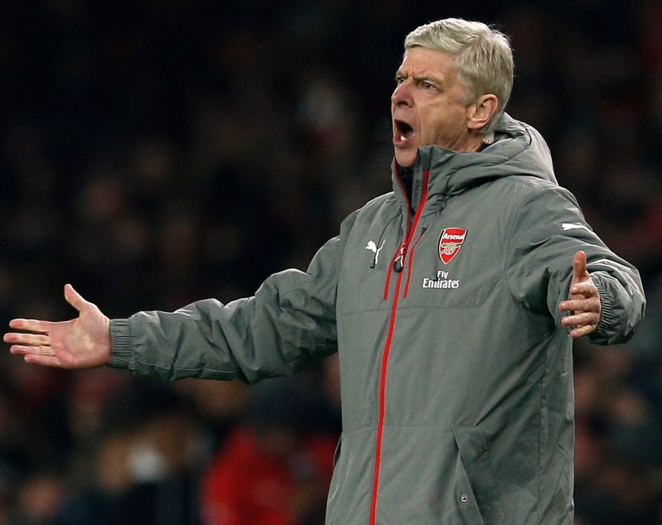 Arsene Wenger doesnt seem to think the problem is serious