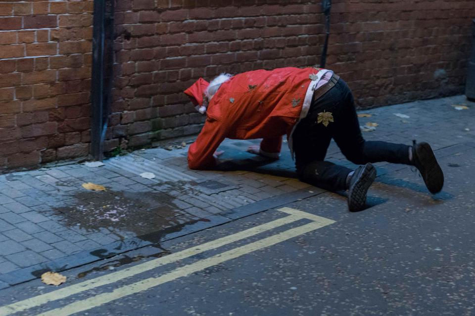 The boozed up lad couldn't stay for long though and he managed to peel himself off the street in Oxford