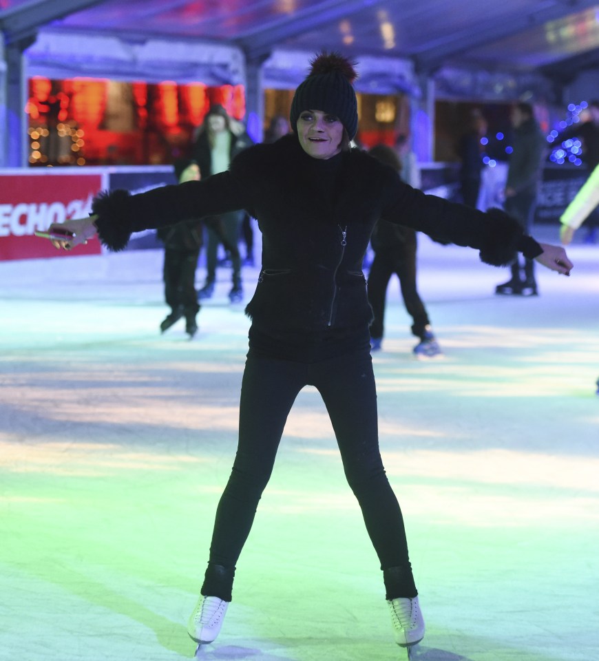  The mum-of-two showed off a great sense of balance as she glided along