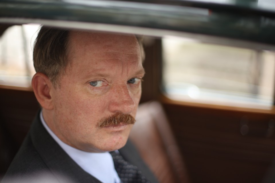  Douglas Henshall stars as detective William Muncie