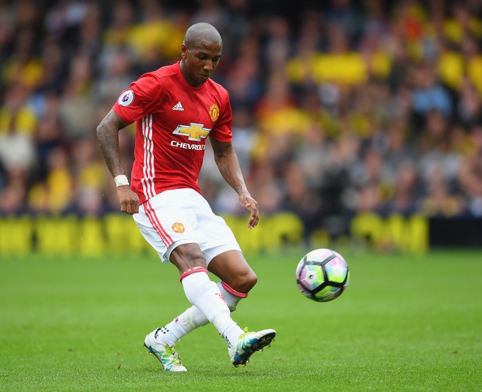  Young has not played for a month for Manchester United