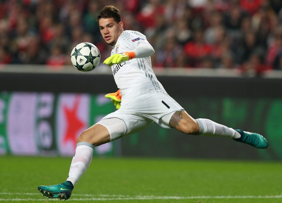 Manchester city sent scouts to watch Ederson in action for Benfica