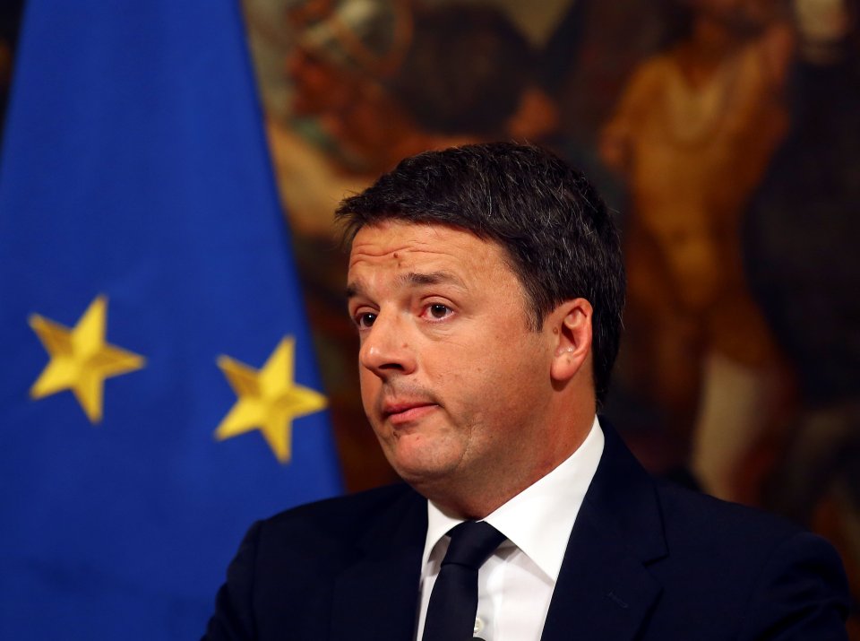  Shares in an Italian bank have tanked amid uncertainty following Italian PM Matteo Renzi's resignation