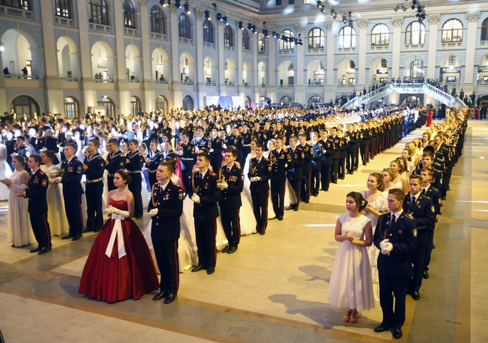  Stunning photos show the lavish ball where Russia's soldiers of tomorrow are paired off with high society girls