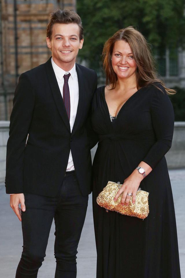  Louis Tomlinson pictured  in 2015 with his mum Johannah Deakin