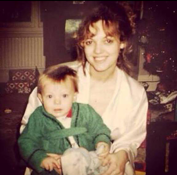 Louis Tomlinson with his mother Johannah Deakin