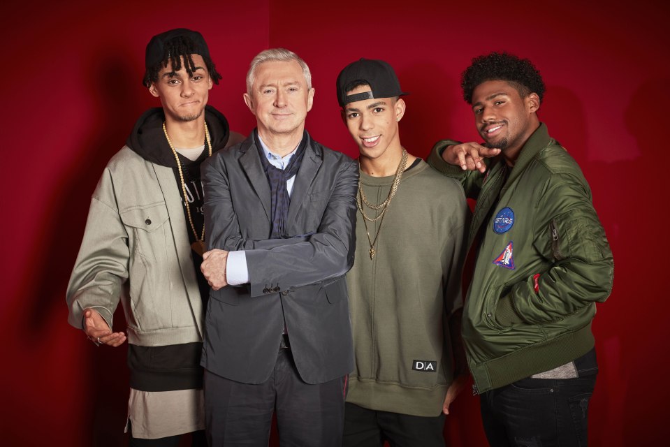  5AM posed with their mentor Louis Walsh ahead of the live final