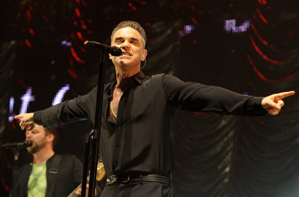  Robbie Williams reached out to Zayn Malik about his anxiety battle