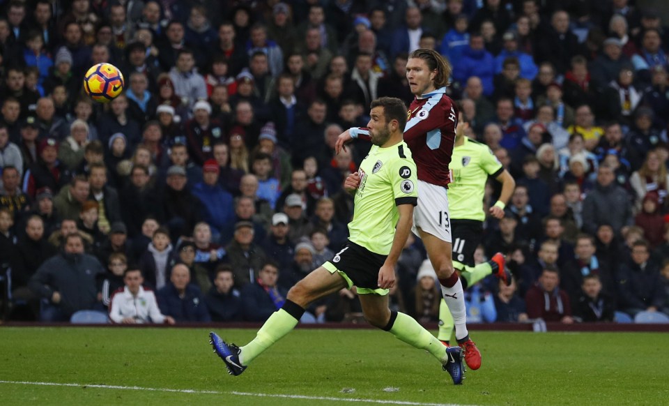  Jeff Hendrick scored a stunner after just 13 minutes against Bournemouth