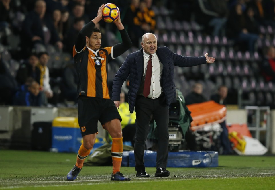  Hull are rooted to the bottom of the table