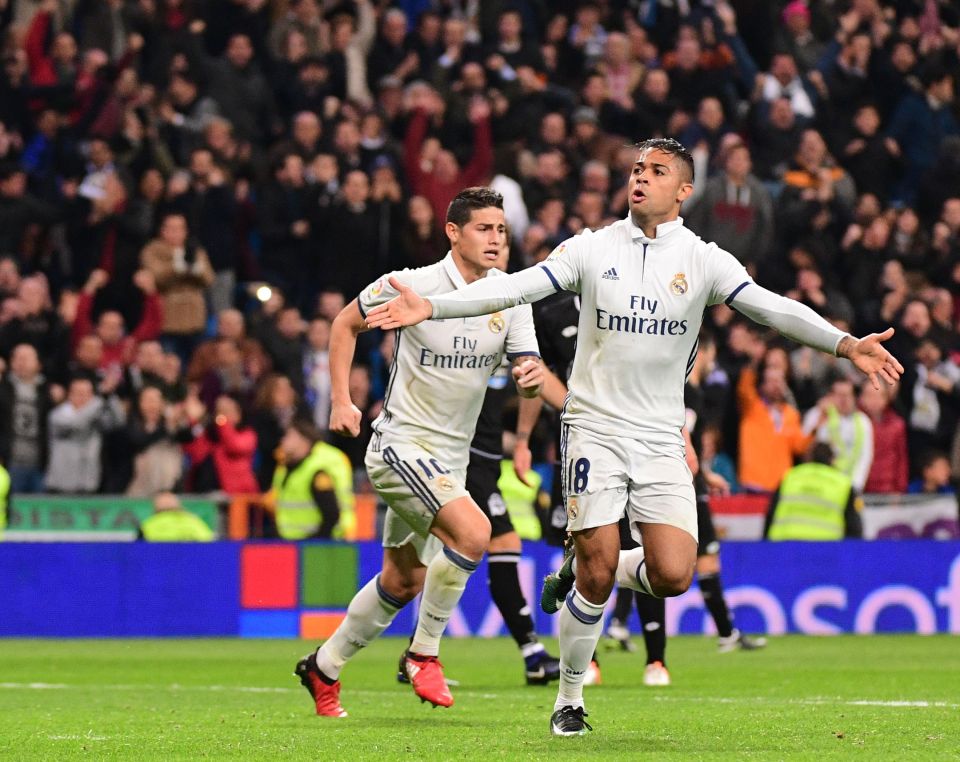  Mariano scored his first La Liga goal