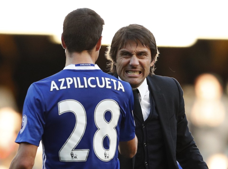  Antonio Conte celebrates after the game with Cesar Azpilicueta