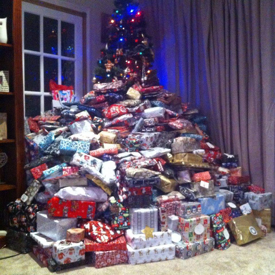  Emma Tapping's 2015 Christmas Tree went viral, prompting a barrage of abuse with people claiming she spoils her kids