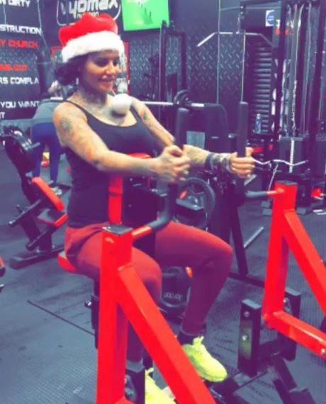  While her co-star Jemma Lucy hit the gym in her's