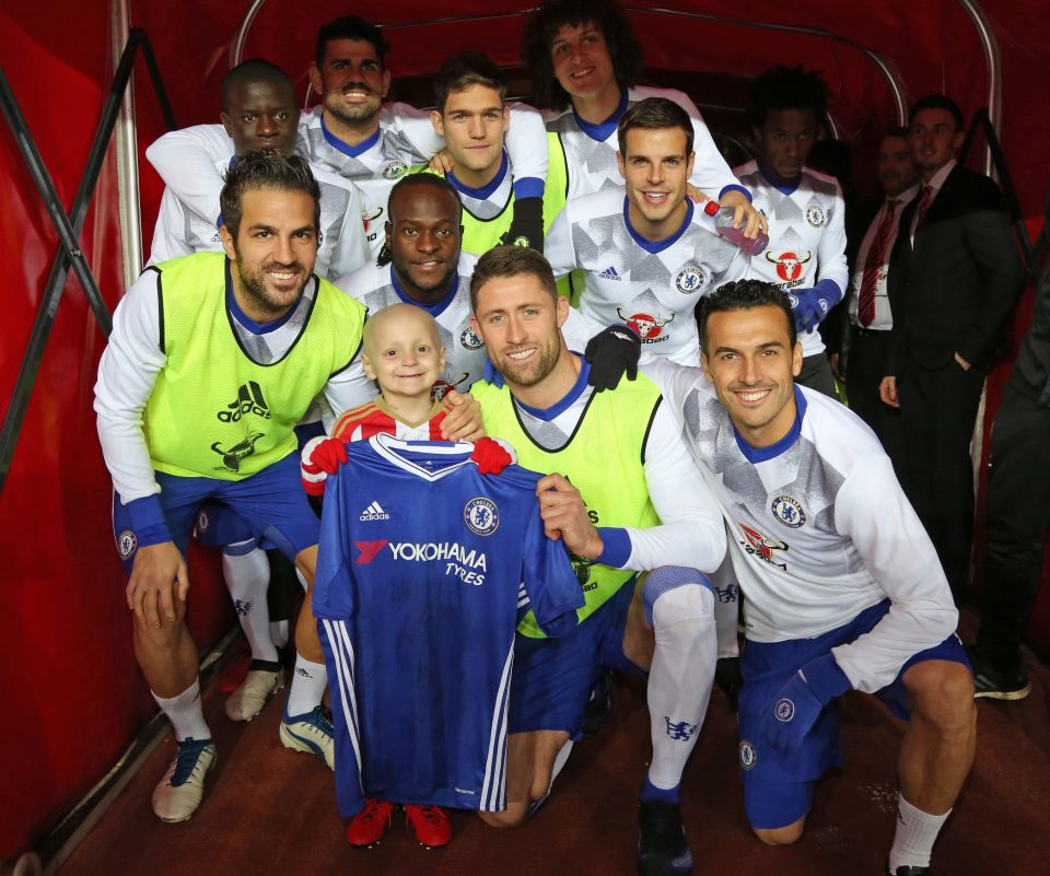 Bradley Lowery meets Antonio Conte's visiting Chelsea team