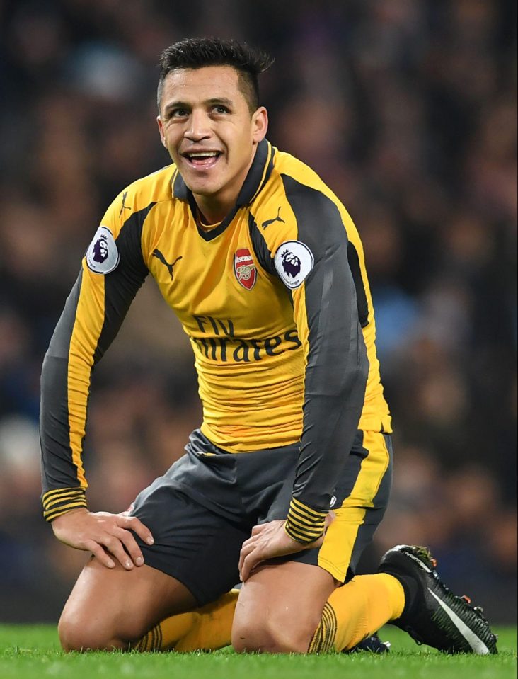  Alexis Sanchez is one of the few Arsenal players who looks like he cares