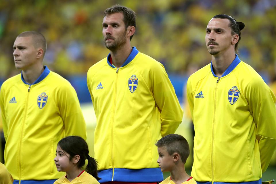  Victor Lindelof and Zlatan Ibrahimovic played for Sweden at the Euros in the summer