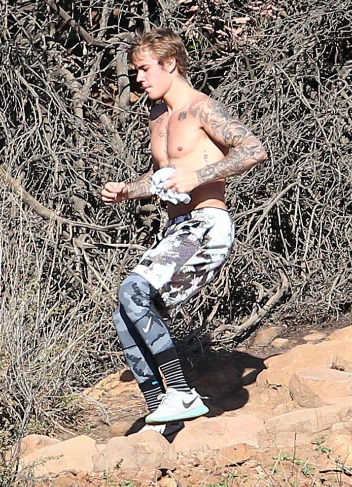  Justin Bieber stripped off for a run in Los Angeles