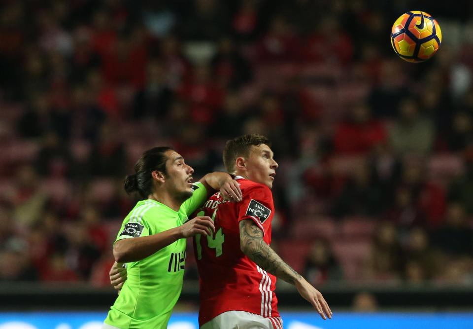  Victor Lindelof in action during Benfica's 2-0 victory over Rio Ave in the league