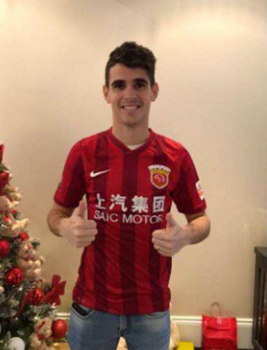  Oscar has been spotted wearing the Shanghai SIPG shirt after Chelsea agreed a deal for him to be sold