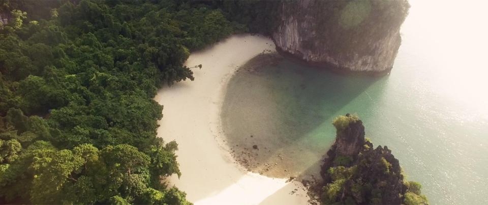  The kids are whisked away to an idyllic beach