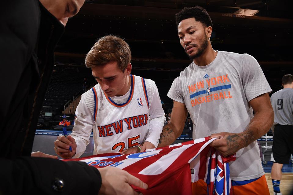  Antoine Griezmann swapped shirts with Derrick Rose