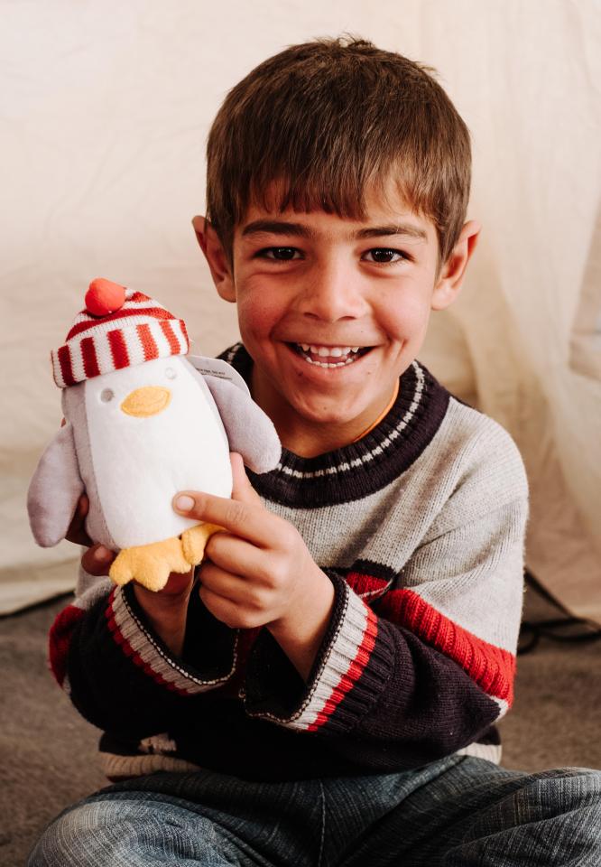  Nazir Shabaan, 4 cuddles toy provided by The Sun