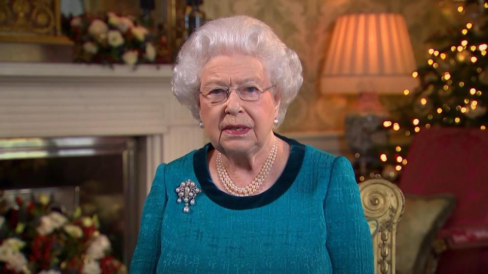  The Queen, 90, missed her first Christmas church service since 1988 due to cold