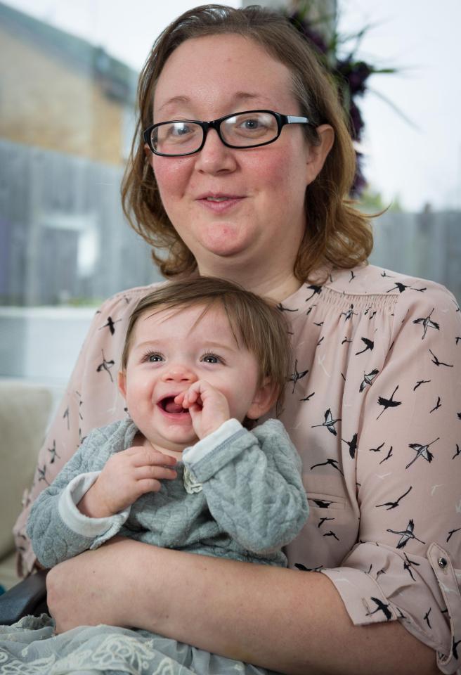  Nicola and healthy baby Lexi are all smiles as the pose for this beautiful picture