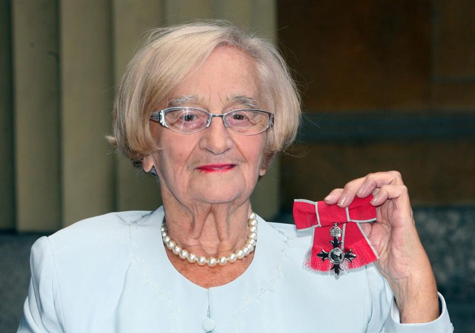  Royle Family star Liz Smith died aged 95