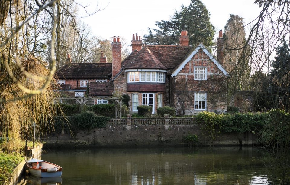  A £5m home in Oxfordshire is one of many properties the star owned