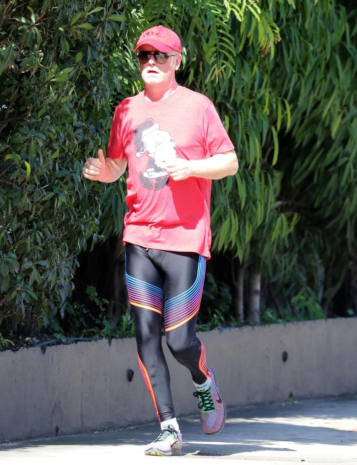 Evans donned skintight lycra leggings with racing stripes