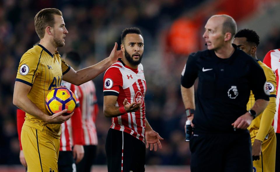  Nathan Redmond was sent off as Tottenham won 4-1 at St Mary's