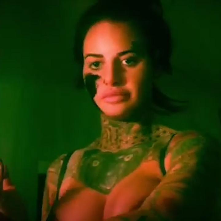  Jemma Lucy shares a bizarre video of herself applying a face mask