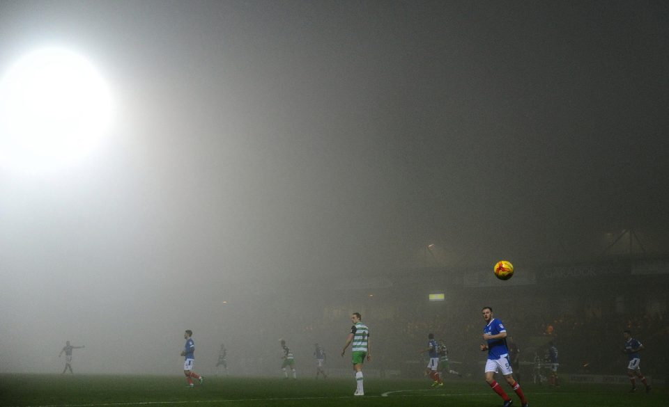  Fog didnt stop Yeovil taking on Portsmouth in the League Two clash