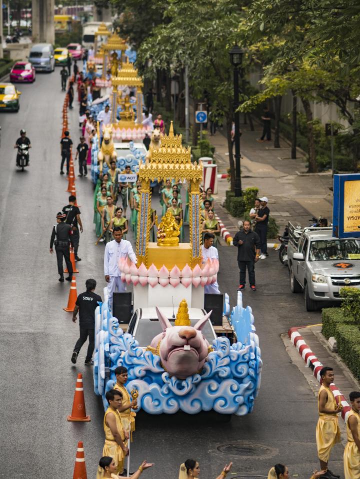  Ratchaprasong, known as a centre of high end shopping centres in Bangkok, is also home to eight important Buddhist and Hindu shrines and is the site of a large New Year's celebration in Bangkok