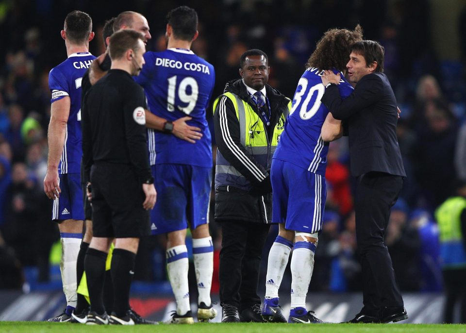  Chelsea overcame a sloppy performance to make it 13 wins in a row