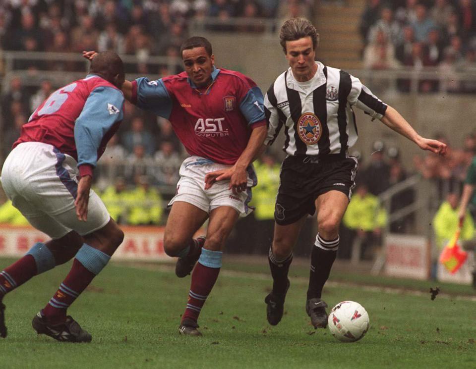  David Ginola was another important signing made in summer of 1995