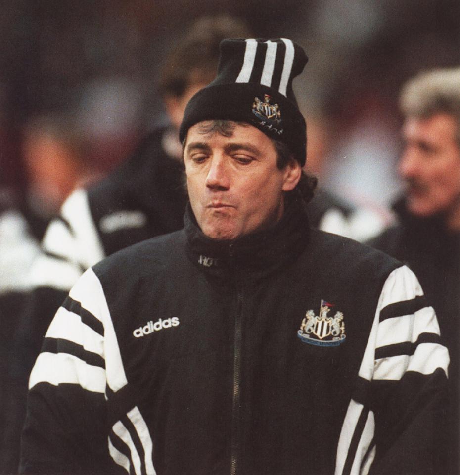  Kevin Keegan looks glum ahead of last match as Newcastle boss in first spell